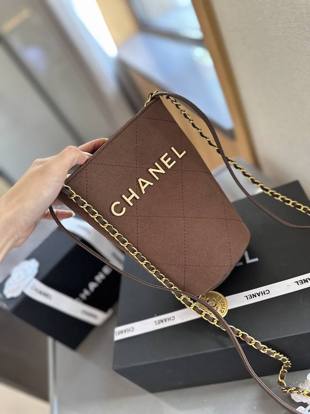 折叠礼盒包装 Chanel 新品 Mini 水桶包 手机包 时装 休闲 不挑衣服 尺寸12*18Cm
