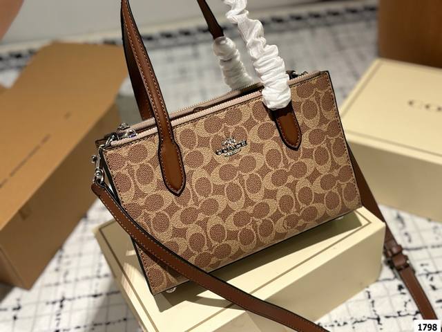 出街通勤最百搭的包包#托特#托特包推荐~尺寸 25.1610 蔻驰city托特包斜挎包 夏日的一抹凉风就是它啦~ 最爱的通勤大包没有之一 简约设计百搭又实用