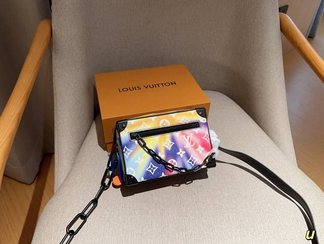 Lv 路易威登 胶囊系列soft Trunk相机包 Virgil Mini 链条 盒子包软盒子 尺寸20Cm 礼盒包装