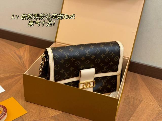 配折叠 高订版 Size：30.22Cm新款 不多介绍啦 懂货的来 这个品质欢迎货比三家 Lv达芙妮 配长肩带 此款对版细节高质量 非市场普通货 搜索 Lv 达