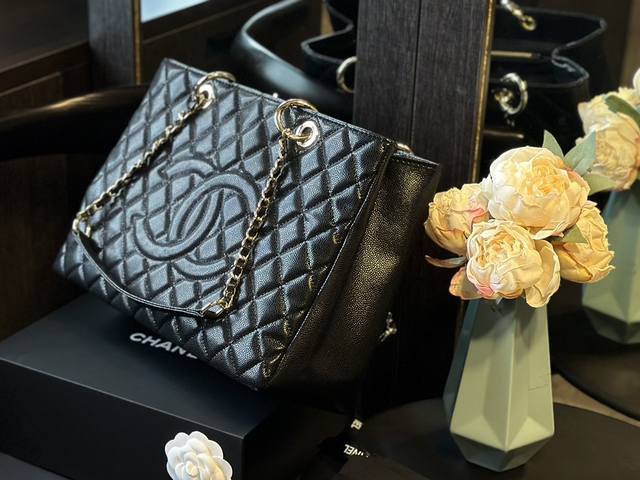 配折叠盒子 香奈儿chanel Gst链条托特包 复古优雅 满满的高级感 大小适中 容量感人 休闲正装皆可轻松驾驭j！ 尺寸：33 24