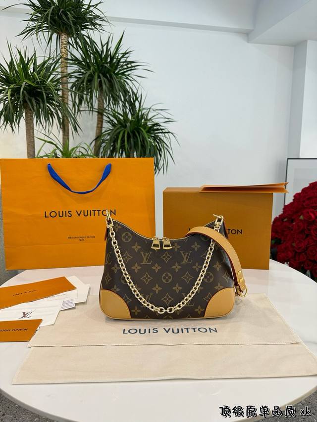 全套包装 复刻版全钢五金 L家 中古款牛角包 Vintage 经典单肩包 配置肩带链条 单肩斜挎都无敌好看百搭! Size:26.18Cm 全套包装 复刻版全钢五金 L家 中古款牛角包 Vintage 经典单肩包 配置肩带链条 单肩斜挎都无敌好看百搭! Size:26.18Cm