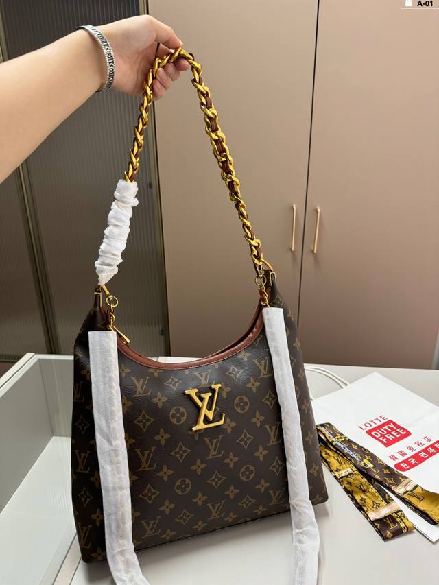 Lv路易斯威登腋下包 很有质感 可盐可甜 是每个追求漂亮的女孩必入单品 A-01尺寸31.10.23配盒