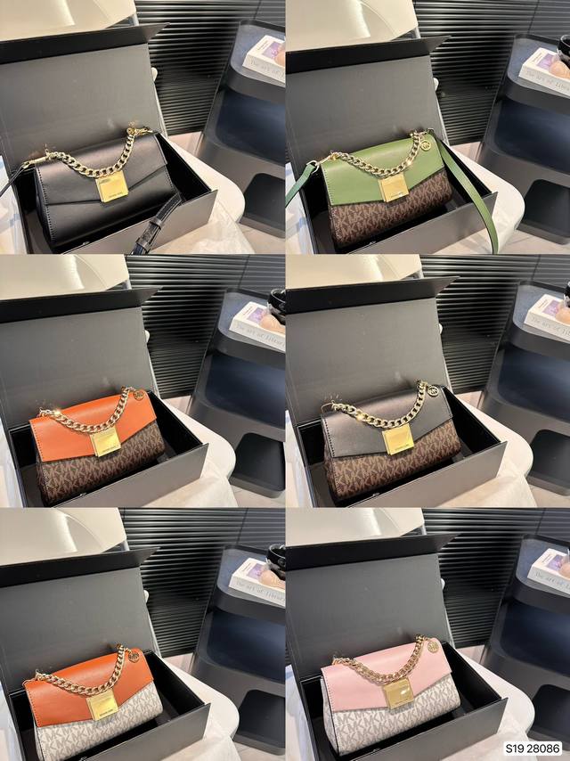 配折叠盒子 Mk Lita系列 链条斜挎包 Mk Lita 系列迷你小包包～简直太好看了吧，这么多颜色总有一款适合你的。 新款包型的设计，整体更加精致柔美，大方