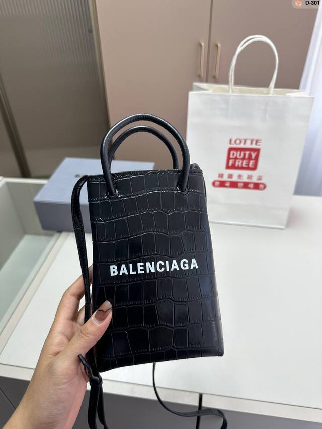 巴黎世家everyday Xxs托特包 购物袋 实物超级真的超级mini可爱 D-301尺寸12.5.18配盒 巴黎世家everyday Xxs托特包 购物袋 实物超级真的超级mini可爱 D-301尺寸12.5.18配盒