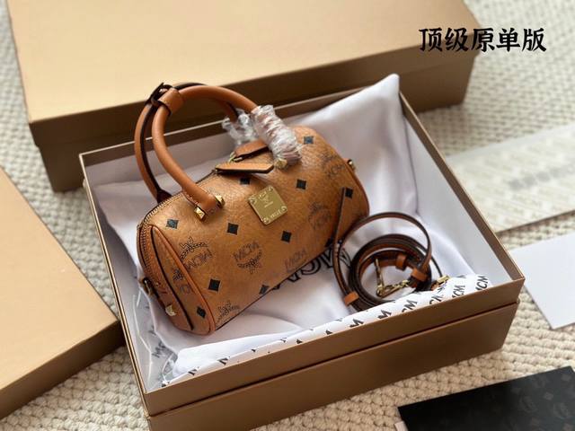 原单顶级 青岛代工 全钢五金 Mcm 原单茶金 Mini Nano 枕头包 Mcm Ss21 Mini Nano 枕头包 可爱到爆炸 青岛原厂,可单肩,斜挎,手 原单顶级 青岛代工 全钢五金 Mcm 原单茶金 Mini Nano 枕头包 Mcm Ss21 Mini Nano 枕头包 可爱到爆炸 青岛原厂,可单肩,斜挎,手