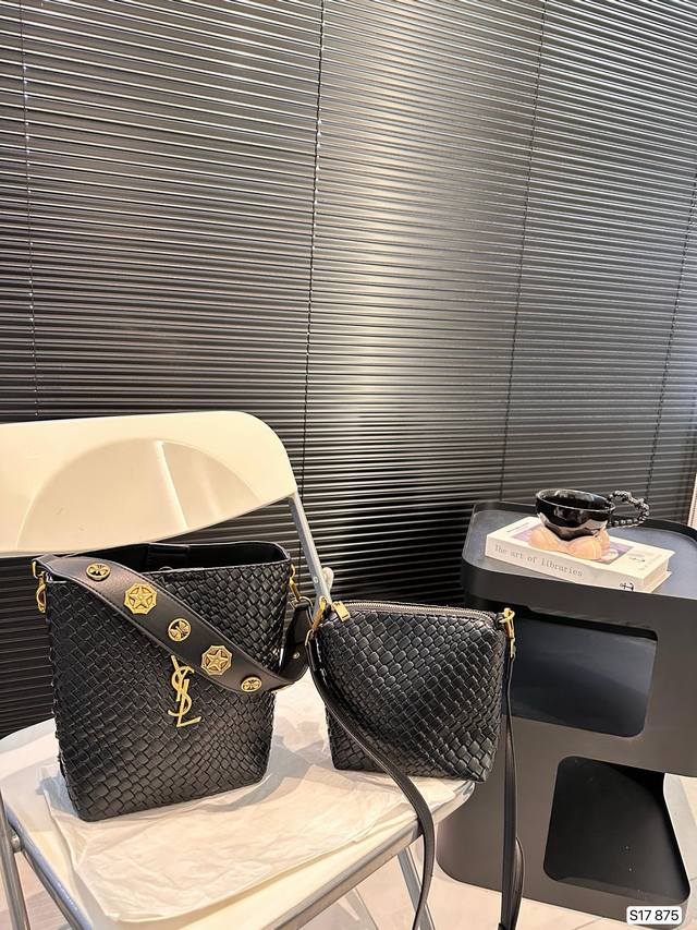 配盒子圣罗兰水桶包 是熱腾腾新款 又酷又甜 出門随手一拎就很好看 尺寸18 23 货号改版875