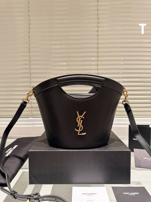 Size:17.20 Ysl 手提包 配送内胆 高级感满满 整体造型是很puffv的感觉 可以斜挎,腋下, 真的特别实用 还是rose同款 Size:17.20 Ysl 手提包 配送内胆 高级感满满 整体造型是很puffv的感觉 可以斜挎,腋下, 真的特别实用 还是rose同款