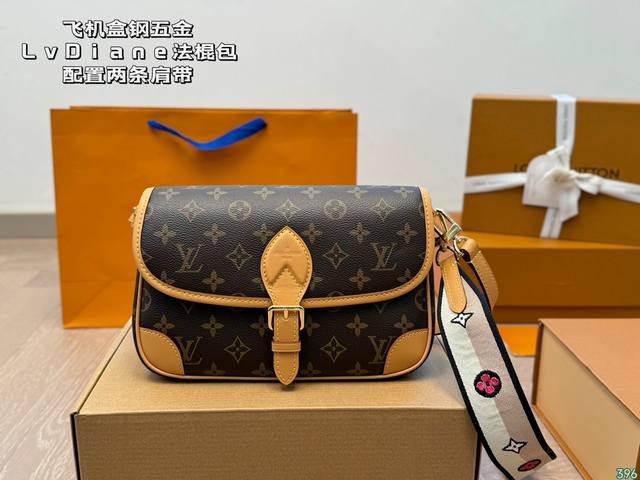 飞机盒钢五金 热销款集合实拍 L家 Diane 法棍手袋 定制老花面料搭配深色树膏皮 配置两条肩带 今天的快乐是法棍给的！ 搜索 Lv 法棍 Size：25*1