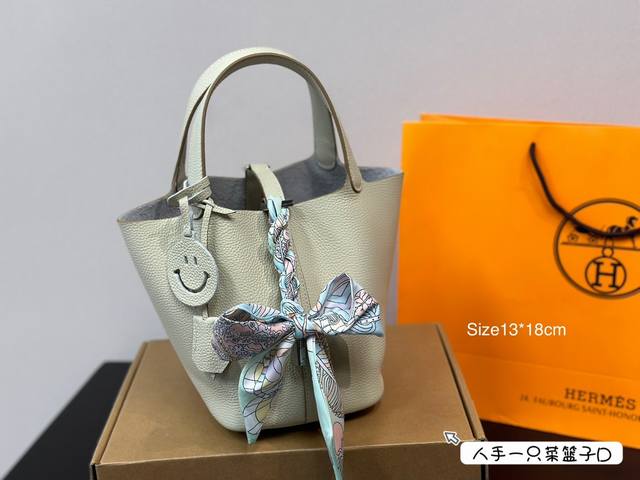 牛皮 如果出门仅可以带一个包包，那必然是爱马仕菜篮子奢侈品中的经典之作，春夏系列大号 代购版 爱马仕 包身日本zp 五金及印刻国内组装！媲美专柜的版本！尺寸18