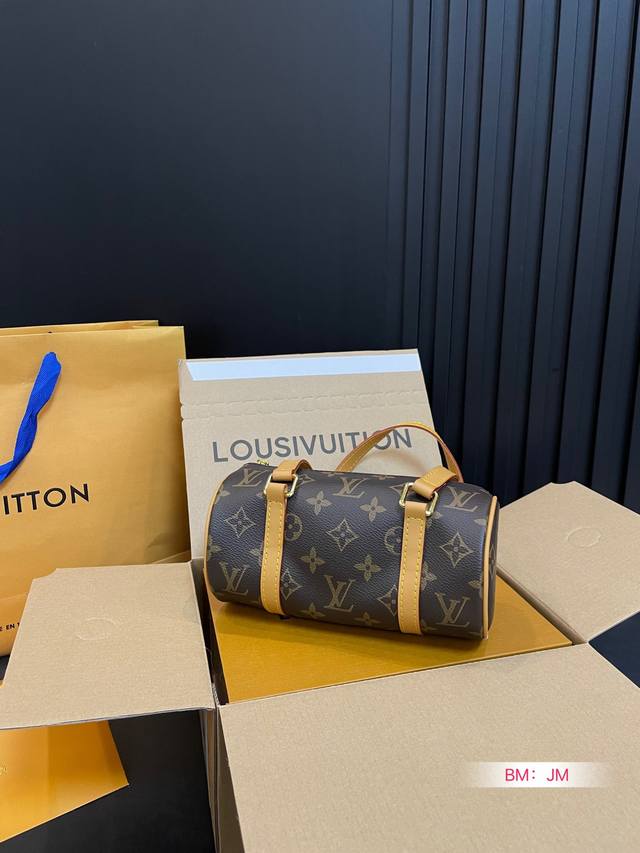 配折叠礼盒 L家中古老花腋下包 今年要问什么包最火那腋下包必须有个位置 Lv 中古 枕头 圆筒vintage 中古老花款 中古包都是非常经典的包包 不仅款式特别