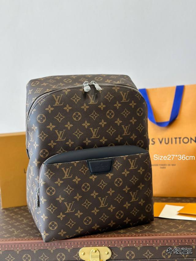 原单 Size：27*36Cn L家双肩包 台湾进口pvc 超高清五金logo标志、 专用里内里 可以出门去旅行 搜索 Lv 双肩包