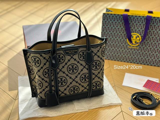 折叠盒 Tb老花托特有需求小托特包的，真的很推荐这款老花的 轻便能装，比皮质的更时尚海军蓝很经典，榛子色比较偏温柔 尺寸24*20