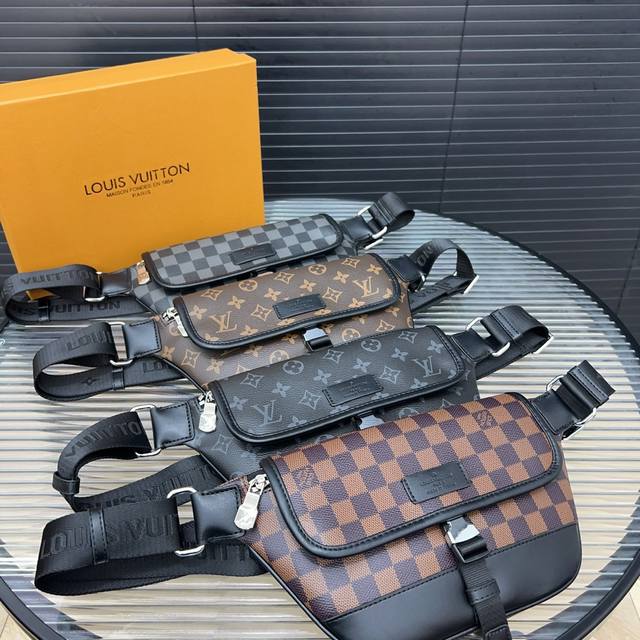 Louisvuitton 路易威登 老花腰包斜挎胸包 原厂面料材质 电镀五金 高端货 附带防尘袋 礼盒 规格:30 X 15Cm