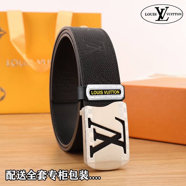 原单品质，实物拍摄 批 配全套包装 品牌：L&V海外原单 扣头材质：100%双色纯钢扣 带身材质正面：38Mm宽度双面采用进口牛皮平滑扣腰带，纯钢质五金扣头实物
