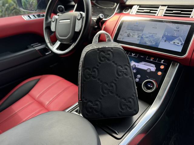 高端货 新款 “ Gucci ”古奇胸包 Duo 古驰荔枝纹牛皮胸包 满印拉链开合 单肩斜挎胸包 男款原厂面料高清五金logo标志、专用里内里。顺滑拉链、油边平 高端货 新款 “ Gucci ”古奇胸包 Duo 古驰荔枝纹牛皮胸包 满印拉链开合 单肩斜挎胸包 男款原厂面料高清五金logo标志、专用里内里。顺滑拉链、油边平