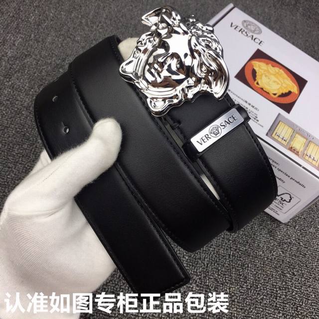 品牌:Versace.范思哲 型号:原单!请认准如图专柜包装 等级:意大利进口百分百头层牛皮,范思哲.Versace,世界著名奢侈品品牌,美人头经典之作,进口头 品牌:Versace.范思哲 型号:原单!请认准如图专柜包装 等级:意大利进口百分百头层牛皮,范思哲.Versace,世界著名奢侈品品牌,美人头经典之作,进口头