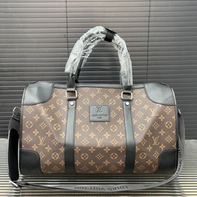 Louisvuitton 路易威登 提花 刺绣旅行袋 机场包 手提包 原厂面料材质 电镀五金 休闲百搭 高端货 配送 防尘袋 25 X 45 Cm