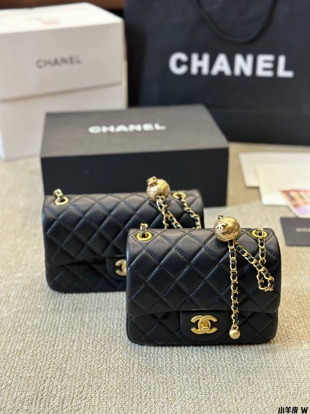 小羊皮 小羊皮香奶奶 金球方胖子 “New Arrival” 最美金球方胖子人间香奈儿 白富美小姐姐必备款 ■单独夸最让人挪不开眼 就是小金球了太高级~ 今年的 小羊皮 小羊皮香奶奶 金球方胖子 “New Arrival” 最美金球方胖子人间香奈儿 白富美小姐姐必备款 ■单独夸最让人挪不开眼 就是小金球了太高级~ 今年的