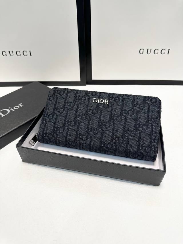 颜色 黑尺寸 19X10Dior火爆版单拉小手包到货里外头层牛皮打造图片色 自带原版盒子 男女通用 颜色 黑尺寸 19X10Dior火爆版单拉小手包到货里外头层牛皮打造图片色 自带原版盒子 男女通用