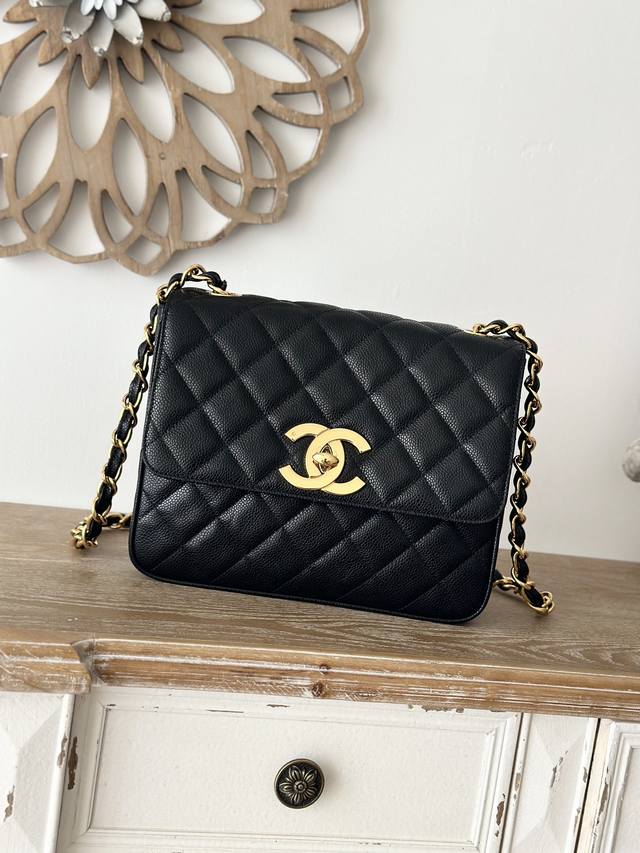 贝嫂同款 黑色 球纹 现货 Chanevintage绝版大金扣cf Ohanel Classic Flap Bag是1983年老佛爷接手ohanel后对香奈儿女