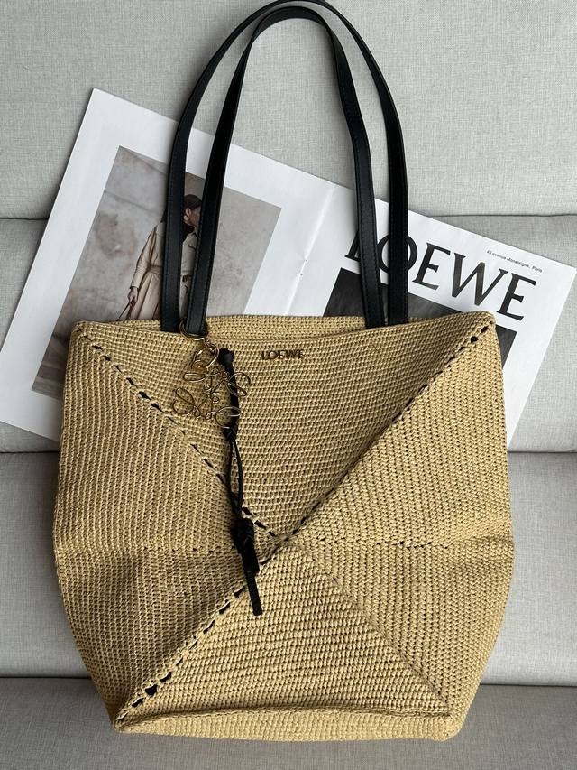 原厂皮 小号 草编包puzzle Tote 25.5-14.5-31.5 型號1762 Puzzle Fol Dpuzzle Fold 手袋从品牌经典手袋系列的