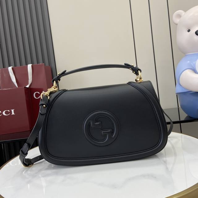 配全套原厂绿盒包装 新款 Gucci Blondie系列中号手提包 Gucci Blondie系列全新手袋饰有在20世纪70年代初期首次亮相的品牌系列经典标识，