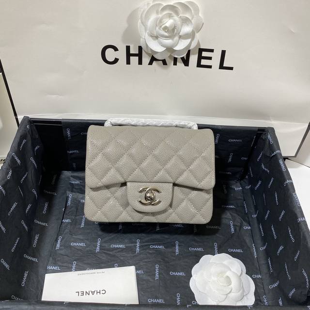 尺寸:17Cm 实拍chane* 小香cf系列 1115#款 订制西班牙进口原厂 里內配小羊皮 纯钢五金 手感柔软 版形超赞 独家正品开发、 尺寸:17Cm 实拍chane* 小香cf系列 1115#款 订制西班牙进口原厂 里內配小羊皮 纯钢五金 手感柔软 版形超赞 独家正品开发、