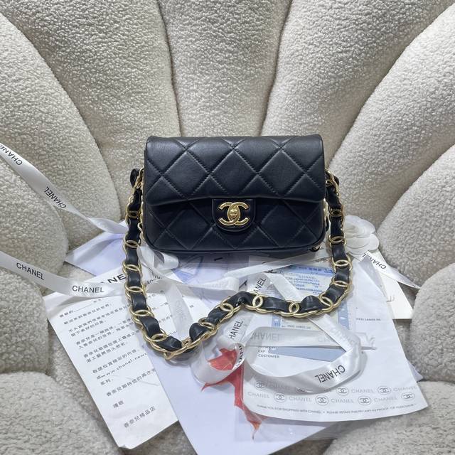 Chane124K 高级感 As5174 腋下包 双c粗链条 羊皮配复古金属 独特的设计风格 更显气质 非常百搭 姐妹们赶紧行动啦 尺寸:13×21×7Cm