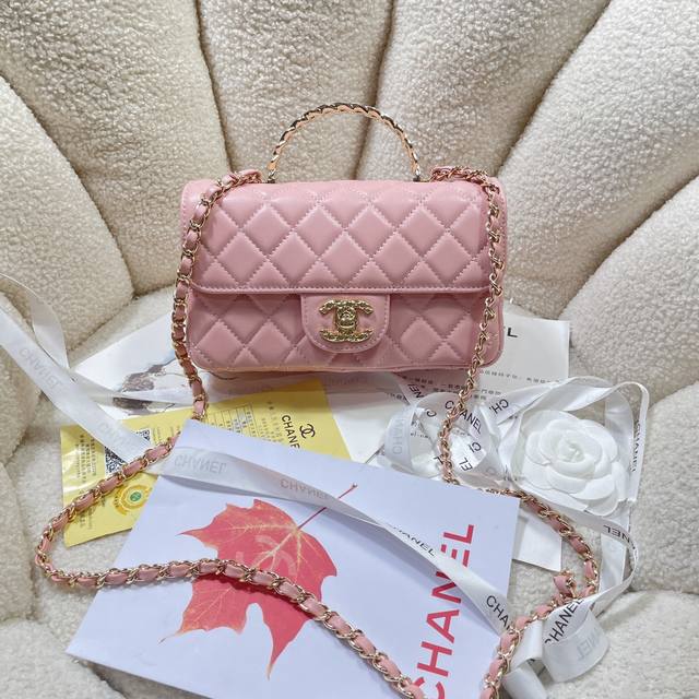 新款现货！！Chane124A Cf Mini 这颜值真滴太美啦 4924 温柔的质感和优雅的设计散发出奢华的气息啦~独特的手柄更显气质 金色的双clogo不仅