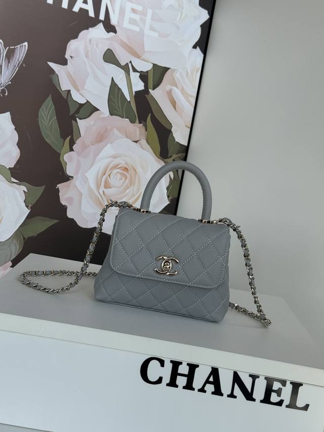 24K新款 内里配小羊皮 口盖手提包cocohandle经典款几乎是王炸现在推出了 更加软萌可爱种草了！！！手腕球纹配小球纹牛皮 淡金扣 As4244 ：11.