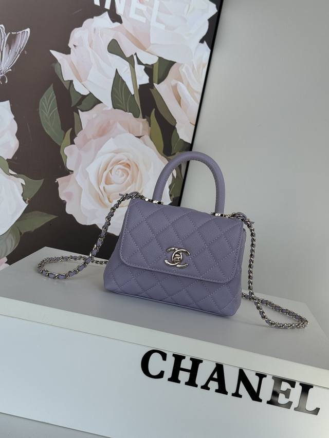 24K新款 内里配小羊皮 口盖手提包cocohandle经典款几乎是王炸现在推出了 更加软萌可爱种草了！！！手腕球纹配小球纹牛皮 淡金扣 As4244 ：11.