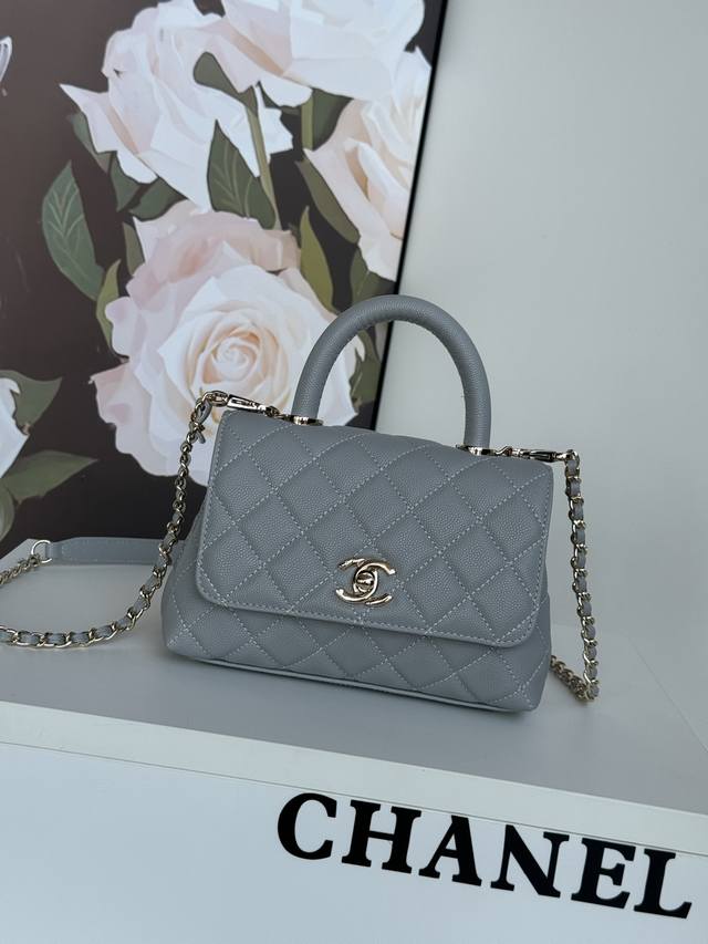 2024K新款 2215车边 内里配小羊皮 口盖手提包 Cocohandle经典款几乎是王炸现在推出了 更加软萌可爱种草了！！！手腕球纹，枣红蜥蜴纹，配小球纹牛