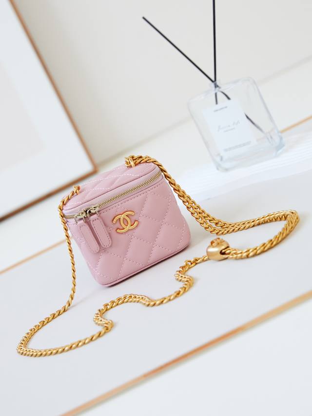 24K 盒子包 羊皮最美爱心调节扣 可调节链条的 采用双c浮雕工艺logo精致绝美 : 款号a P3173 尺寸11-8.5-7 配包装