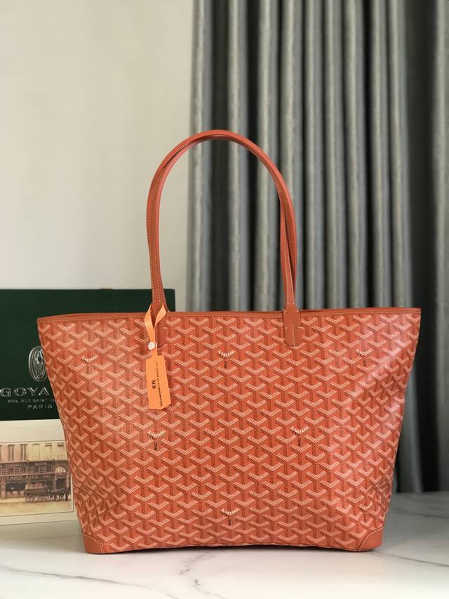 正品级 Goyard 戈雅 经多次研究与改良，不断提升面料与皮质，全方位独家定制只为不断达到客户的高品质要求 如果你担心没拉链的安全性不够高、那么拉链款的托特包