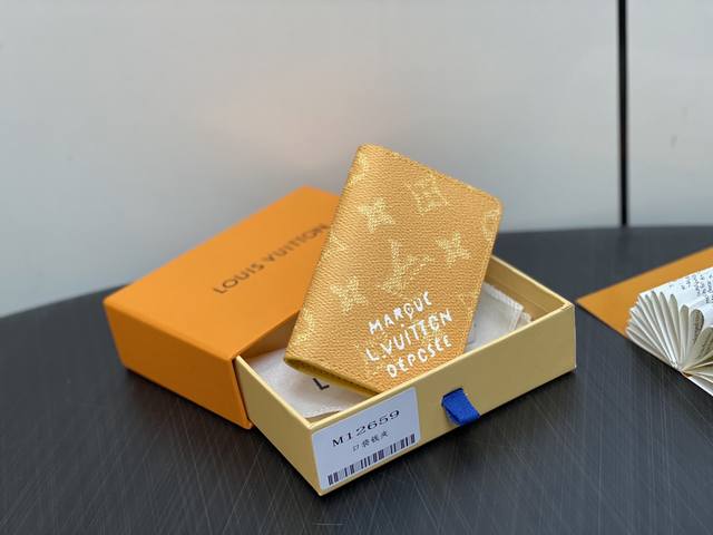 原单精品 M12658黄花丝印 卡包钱包系列 口袋钱夹 M12658 绿花 丝印 M12659 黄花 丝印 本款口袋钱夹选用 Monogram Heritage