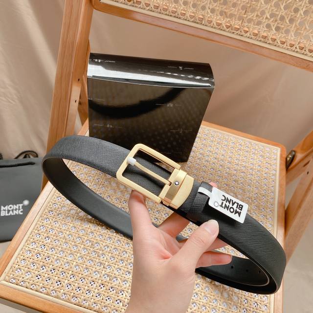 万宝龙 -意大利进口头层十字纹牛皮配平纹底，搭配真空电镀拉丝纯铜针扣，经典款式，专柜有售，市场顶级品质，支持验货 配送全套专柜包装，宽度 3.5Cm