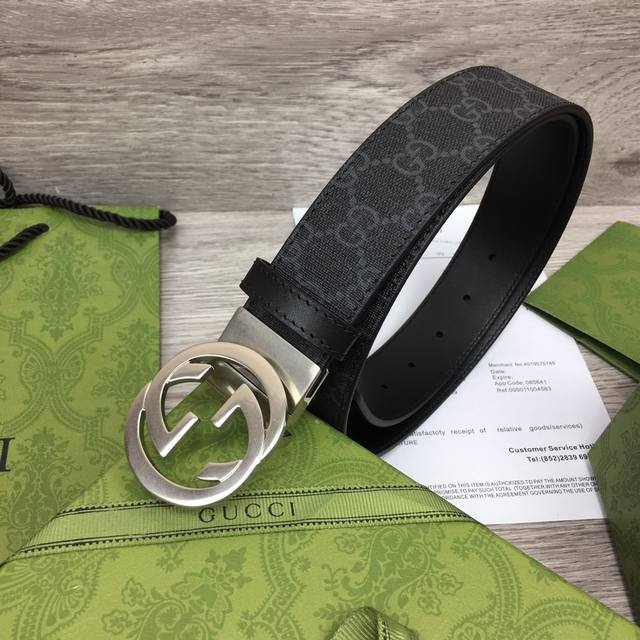 Gucci -意大利进口专柜专用印花帆布配头层皮底，搭配真空电镀仿古银旋转扣，经典款式，专柜有售，市场顶级品质，支持验货 配送全套专柜包装，宽度 3.7Cm