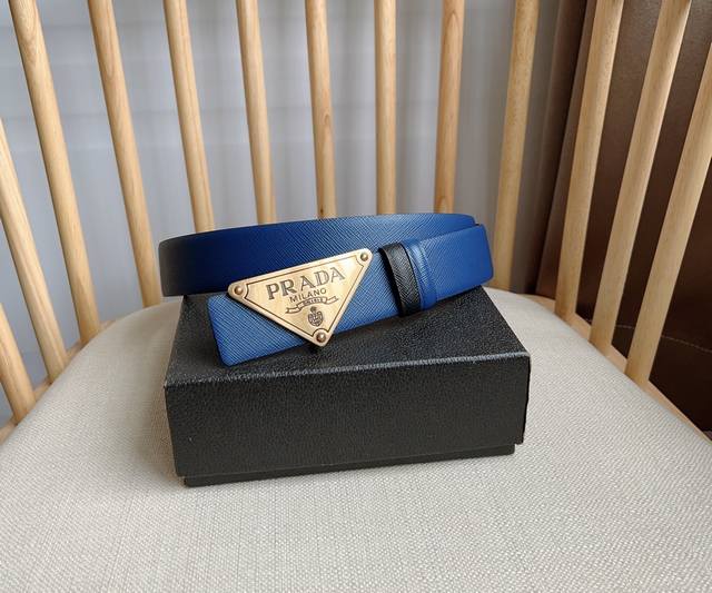 Prada -双面意大利进口头层十字纹牛皮，搭配真空电镀仿古铜扣，官网新款，专柜有售，市场顶级品质，支持验货 配送全套专柜包装，宽度 3.5Cm