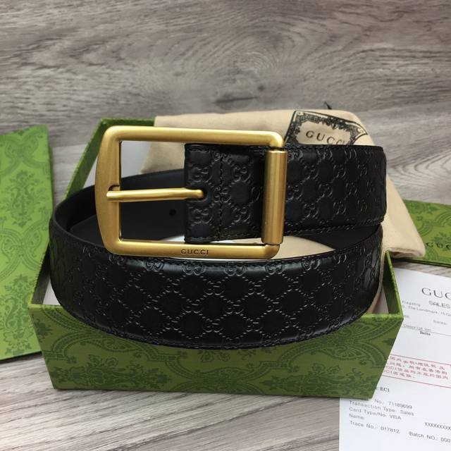 Gucci -意大利进口头层压花小牛皮配平纹底，搭配真空电镀仿古铜针扣，经典款式，专柜有售，市场顶级品质，支持验货 配送全套专柜包装，宽度 4.0Cm