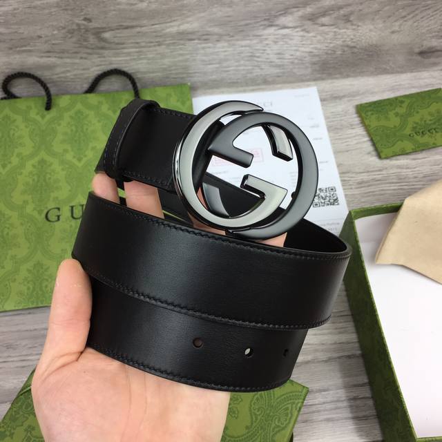 Gucci -双面意大利进口头层小牛皮，搭配真空电镀亮面纯铜扣，经典款式，专柜有售，市场顶级品质，支持验货 配送全套专柜包装，宽度 4.0Cm