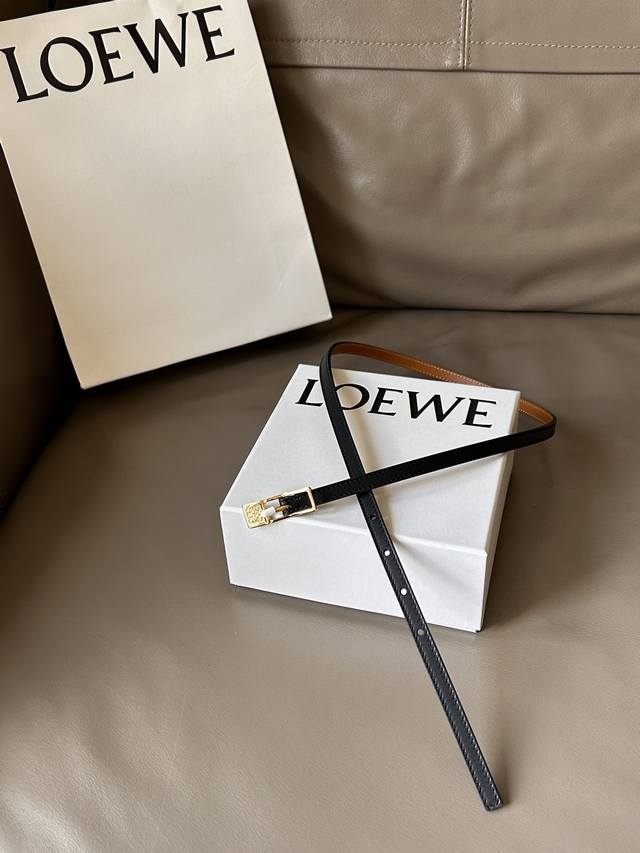 罗意威 -双面意大利进口头层小牛皮，搭配真空电镀亮面纯铜扣，官网新款，专柜有售，市场顶级品质，支持验货 配送全套专柜包装，宽度 1.0Cm