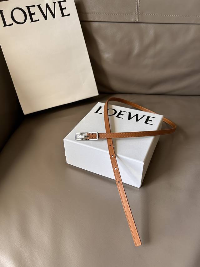 罗意威 -双面意大利进口头层小牛皮，搭配真空电镀亮面纯铜扣，官网新款，专柜有售，市场顶级品质，支持验货 配送全套专柜包装，宽度 1.0Cm