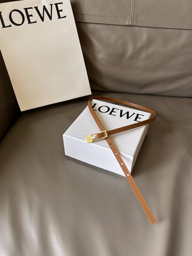 罗意威 -双面意大利进口头层小牛皮，搭配真空电镀亮面纯铜扣，官网新款，专柜有售，市场顶级品质，支持验货 配送全套专柜包装，宽度 1.0Cm