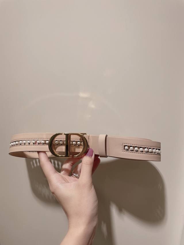 Dior -双面意大利进口头层镶嵌珍珠小牛皮，搭配真空电镀亮面纯铜扣，官网新款，专柜有售，市场顶级品质，支持验货 配送全套专柜包装，宽度 3.0Cm