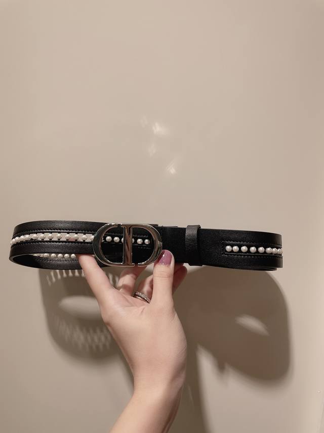 Dior -双面意大利进口头层镶嵌珍珠小牛皮,搭配真空电镀亮面纯铜扣,官网新款,专柜有售,市场顶级品质,支持验货 配送全套专柜包装,宽度 3.0Cm Dior -双面意大利进口头层镶嵌珍珠小牛皮,搭配真空电镀亮面纯铜扣,官网新款,专柜有售,市场顶级品质,支持验货 配送全套专柜包装,宽度 3.0Cm