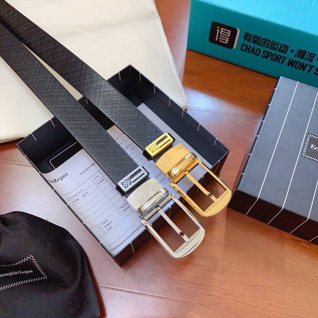 配正版包装，杰尼亚顶级原厂皮料黑色十字纹黄牛单层皮，无夹层，整张皮料切割制作，非常厚实饱满，精品旋转扣，正版同步， 皮纹清晰质感舒适 版型时尚高档 宽度3.4