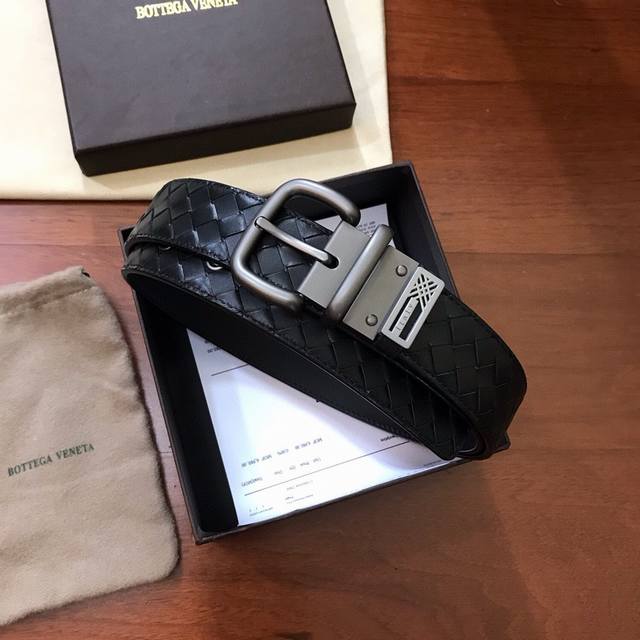 配正版包装,Bv针扣正版同步,顶级高端专供原单,意大利进口真正胎牛皮纯手工编织切边,对照正版开模复刻,精钢喷砂扣件,精细打磨五金 好货上手即知,比拼质量拼做工, 配正版包装,Bv针扣正版同步,顶级高端专供原单,意大利进口真正胎牛皮纯手工编织切边,对照正版开模复刻,精钢喷砂扣件,精细打磨五金 好货上手即知,比拼质量拼做工,