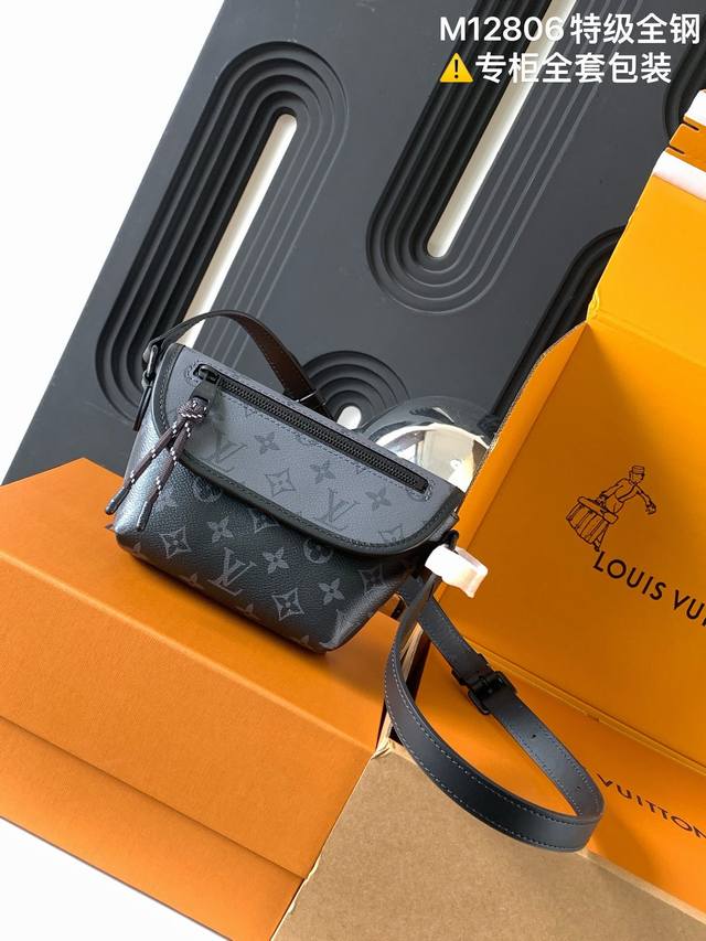 独家首发型号:M12806 特级加强版 皮料是正品代工厂意大利a级菱形皮料，专柜同步变码芯片，是在于品质、全钢五金、面料、手工、油边、A级高品质出品、全面再次升