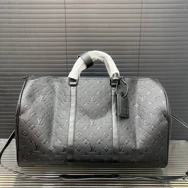 Louisvuitton 路易威登 Keepall旅行袋 手提包袋 机场包 采用精湛镶嵌细工，实物拍摄 原厂原版面料 配送 防尘袋 50 X 28 Cm。